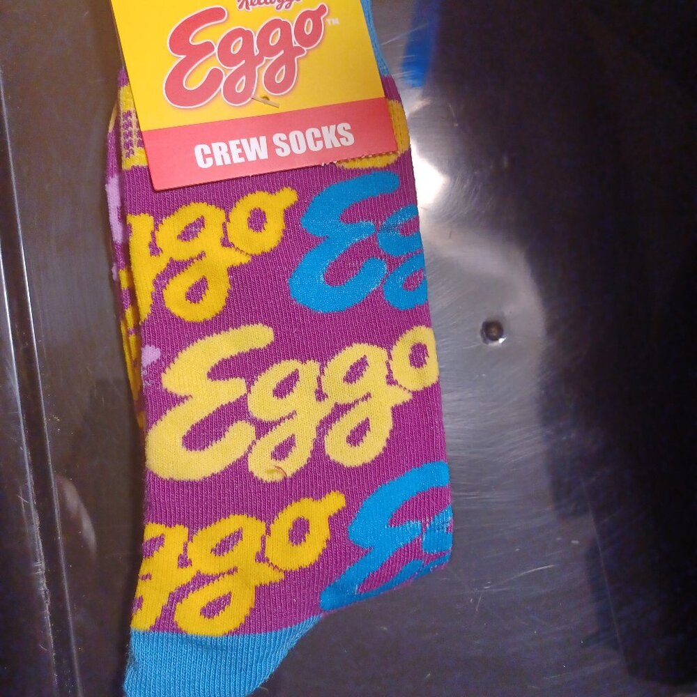 CRAZY Universe Kellogg's ADULT Eggo Crew Socks